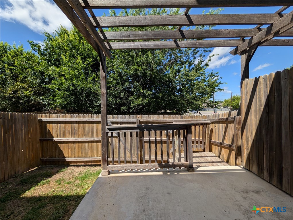 340 Untermaier Drive Property Photo 25
