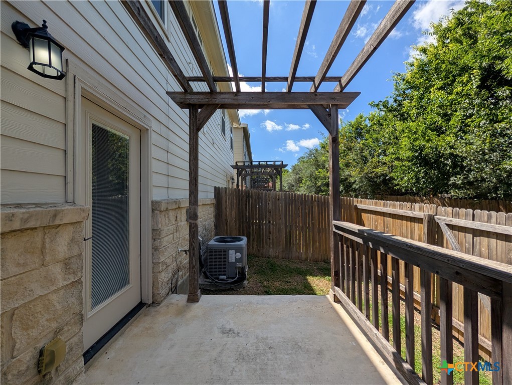 340 Untermaier Drive Property Photo 26