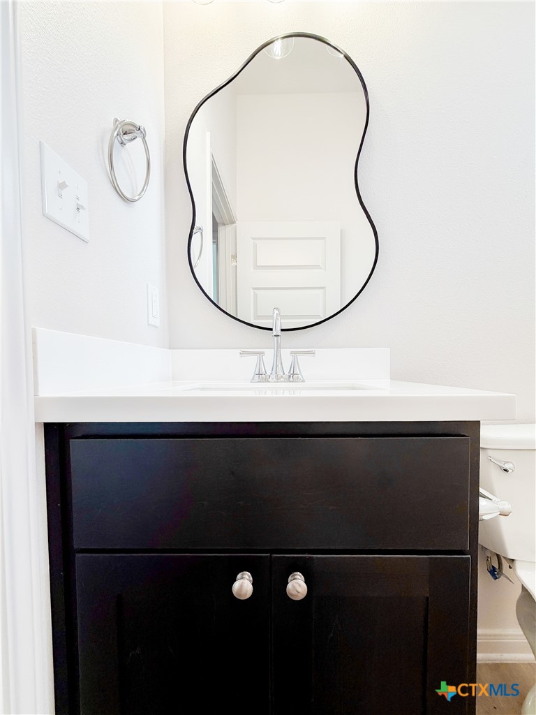303 Cobble Stone Court Property Photo 8