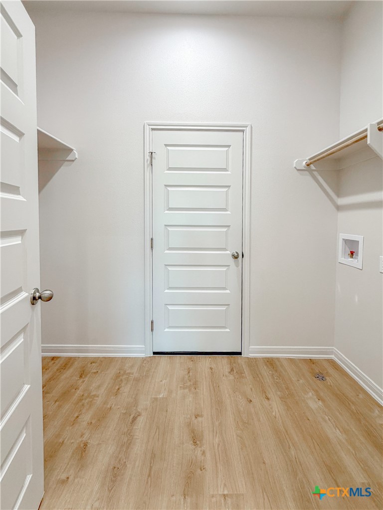 303 Cobble Stone Court Property Photo 16