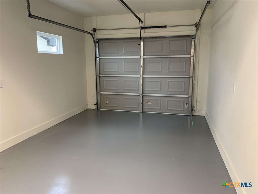 1854 Royal Loop Property Photo 10