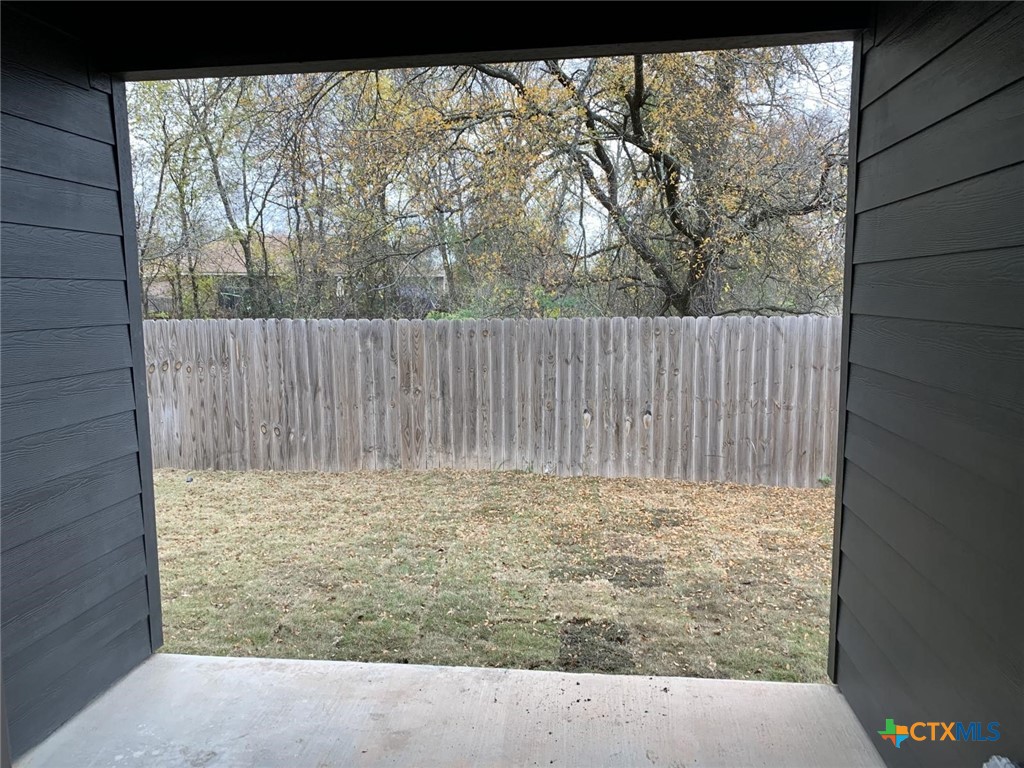 1854 Royal Loop Property Photo 12