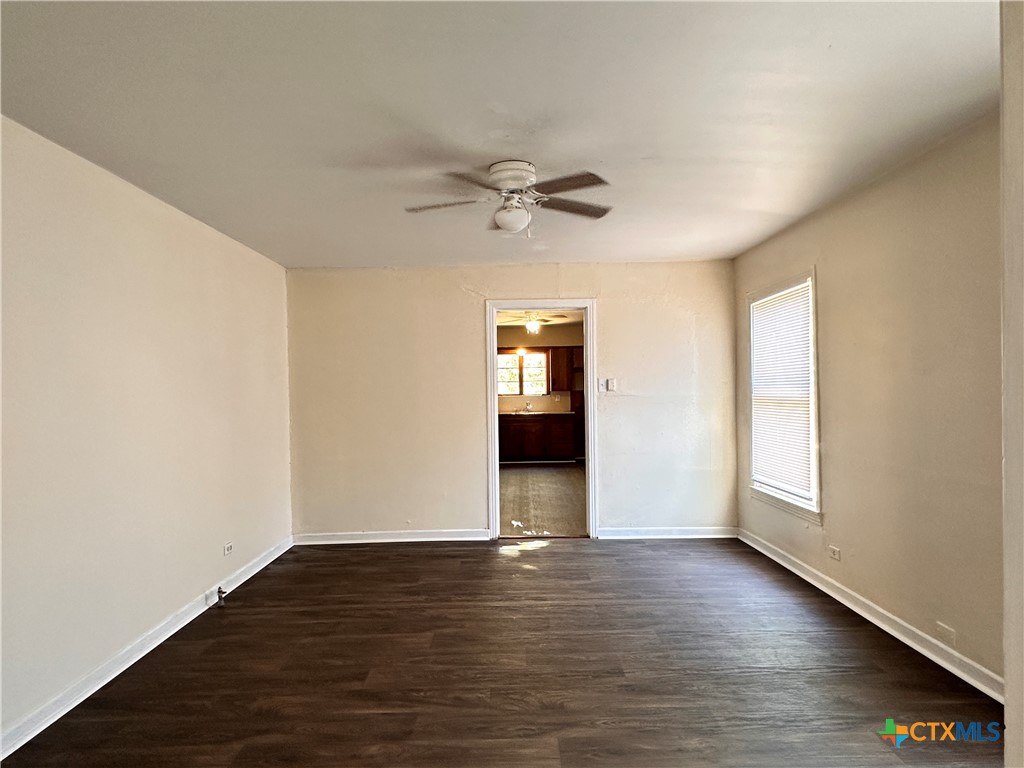 1010 Academy Street Property Photo 5