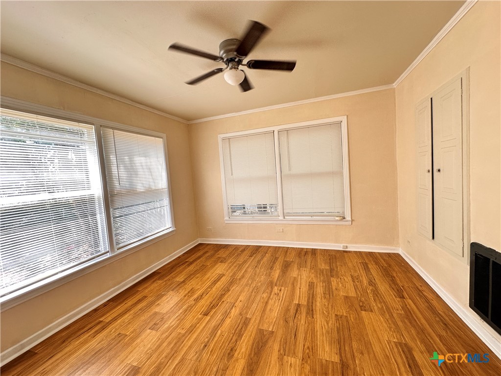 1010 Academy Street Property Photo 10