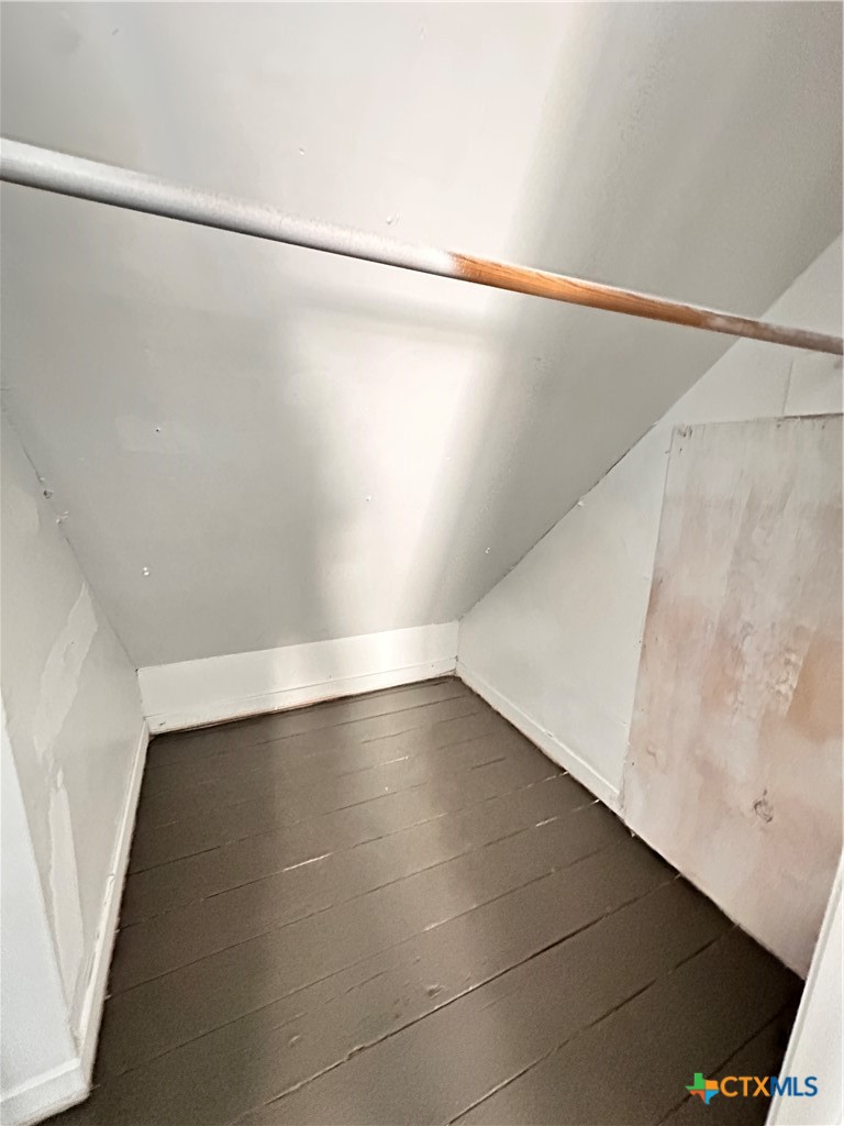 1010 Academy Street Property Photo 15