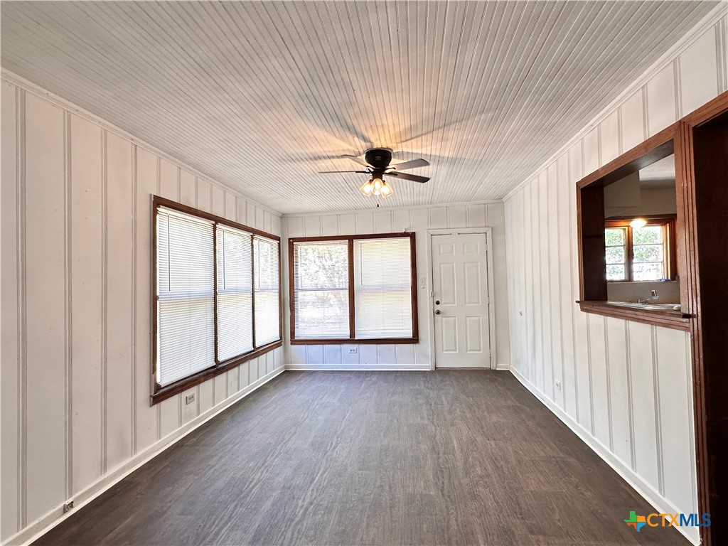 1010 Academy Street Property Photo 19