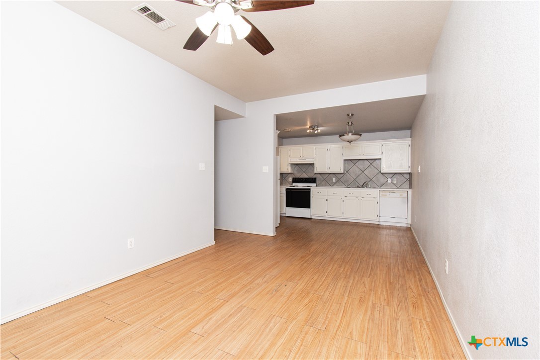 4608 Bowles Drive A Property Photo 3
