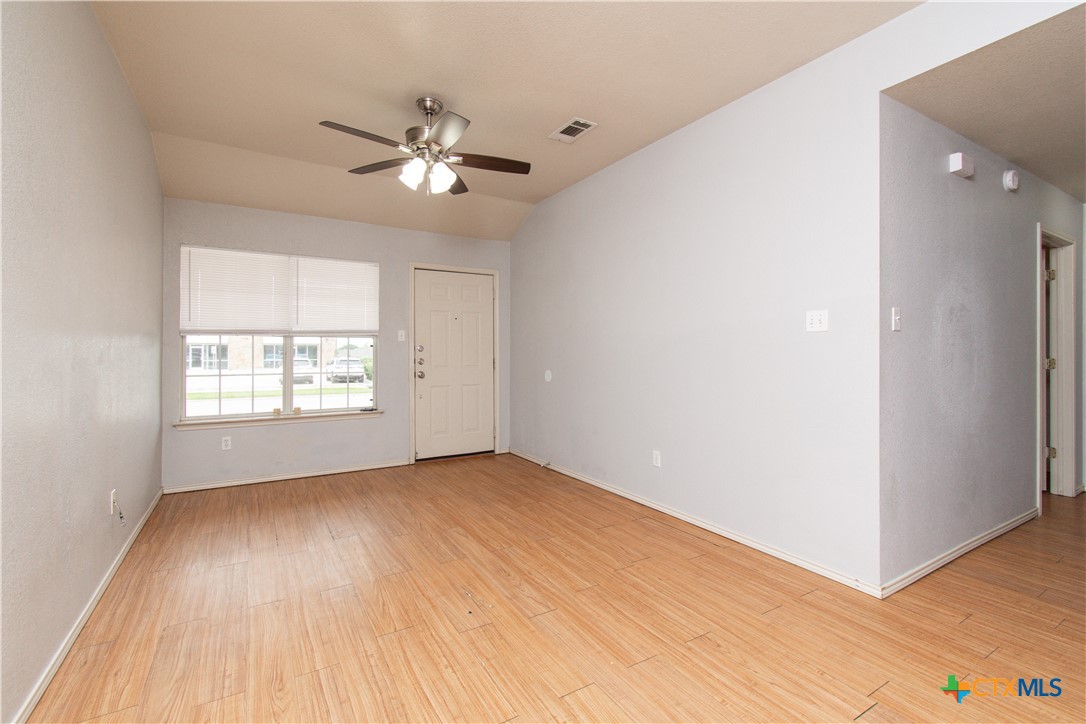 4608 Bowles Drive A Property Photo 5