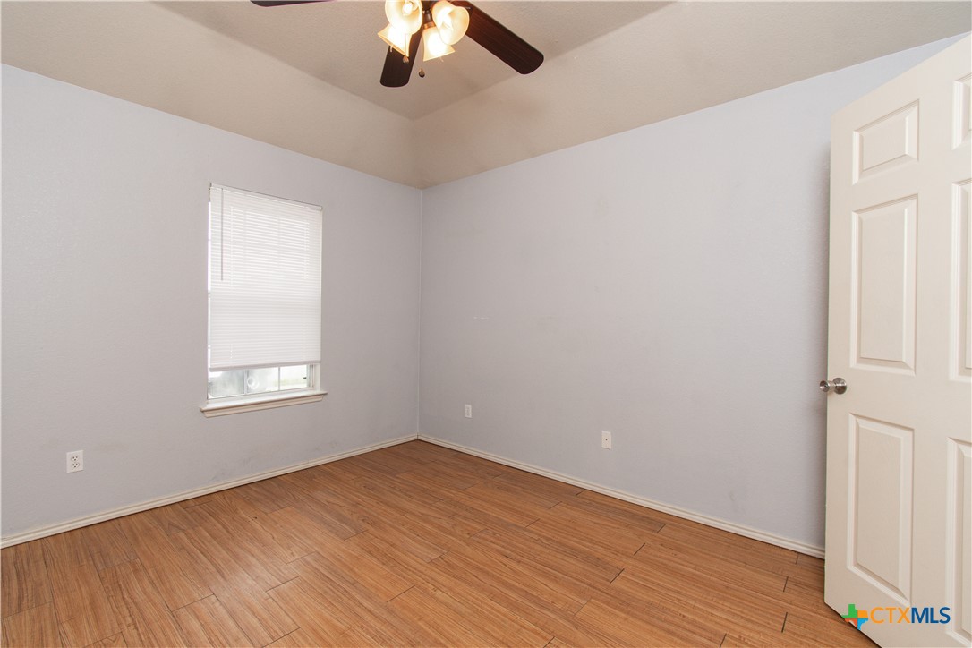 4608 Bowles Drive A Property Photo 6