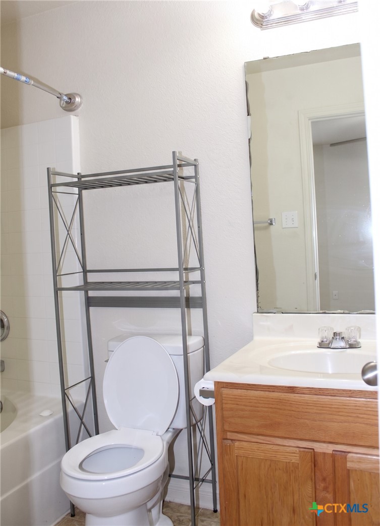 413 Brittney Way C Property Photo 11