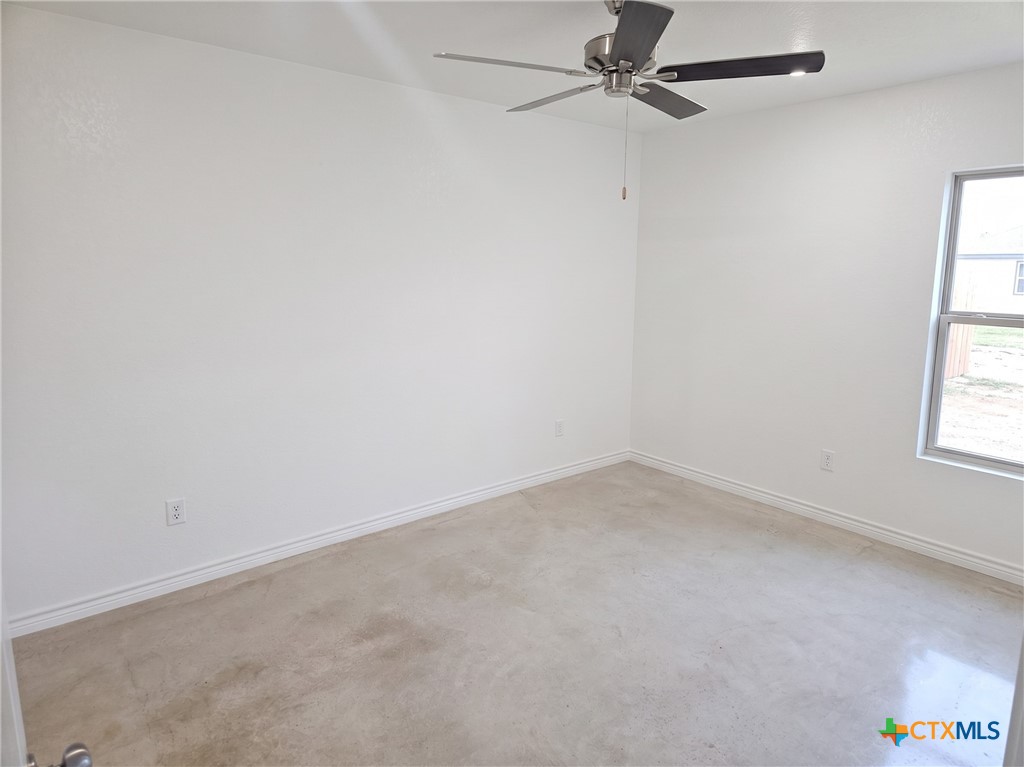 1309 Concord Drive A Property Photo 4
