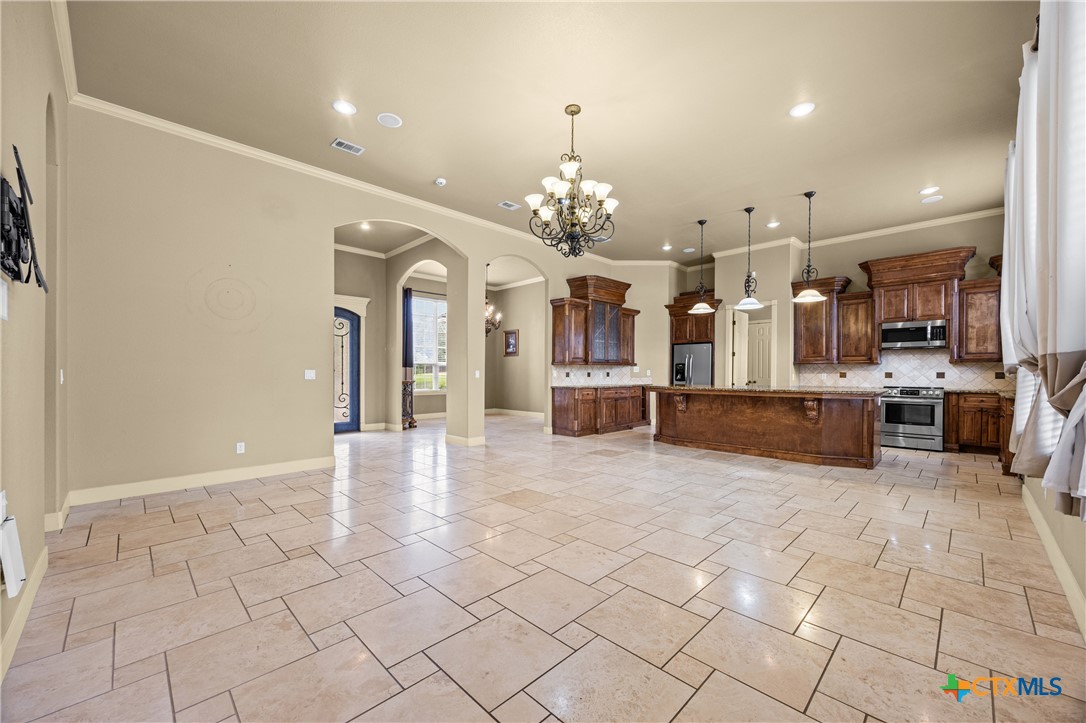 6006 Chimney Hill Drive Property Photo 10