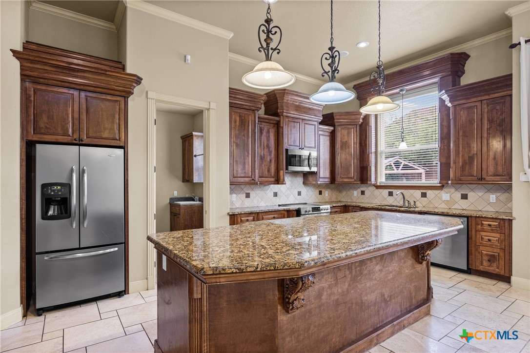 6006 Chimney Hill Drive Property Photo 11