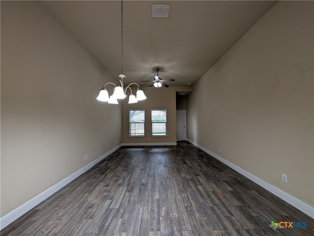 1227 Old Fm 306 Property Photo 8