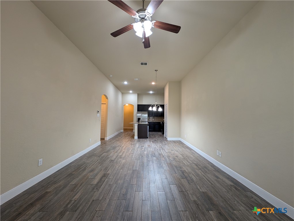 1227 Old Fm 306 Property Photo 9