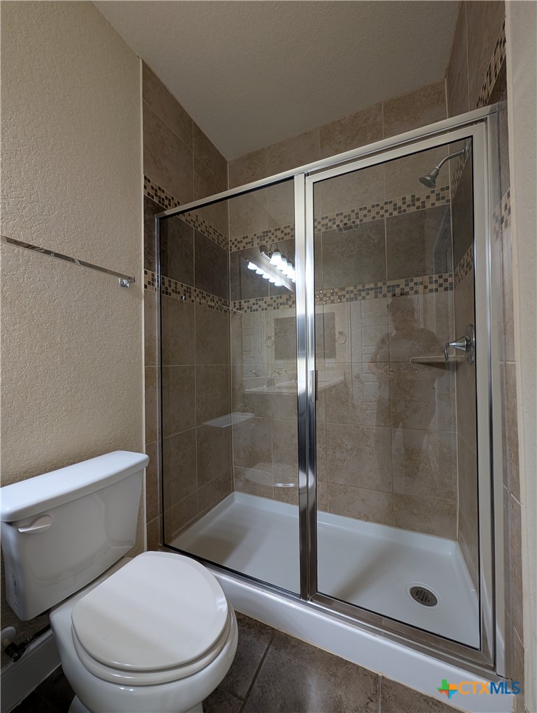 1227 Old Fm 306 Property Photo 12