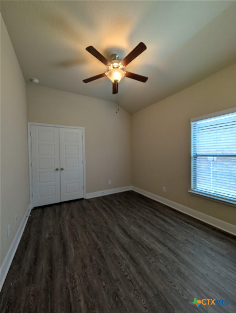 1227 Old Fm 306 Property Photo 15