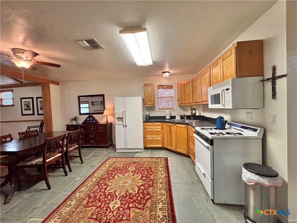 62 Wilburn Road Property Photo 9