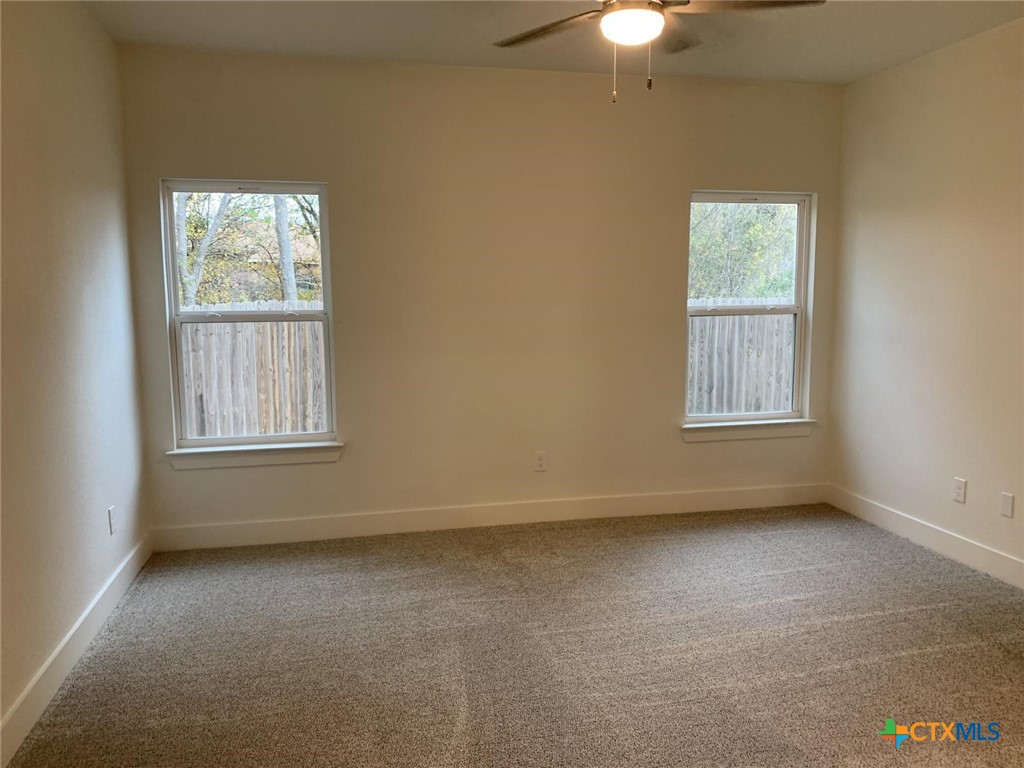 1862 Royal Loop Property Photo 14