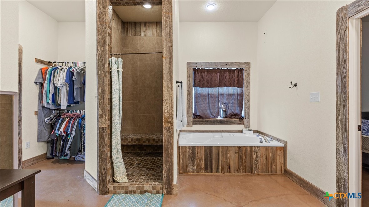 707 Creek Road Property Photo 10