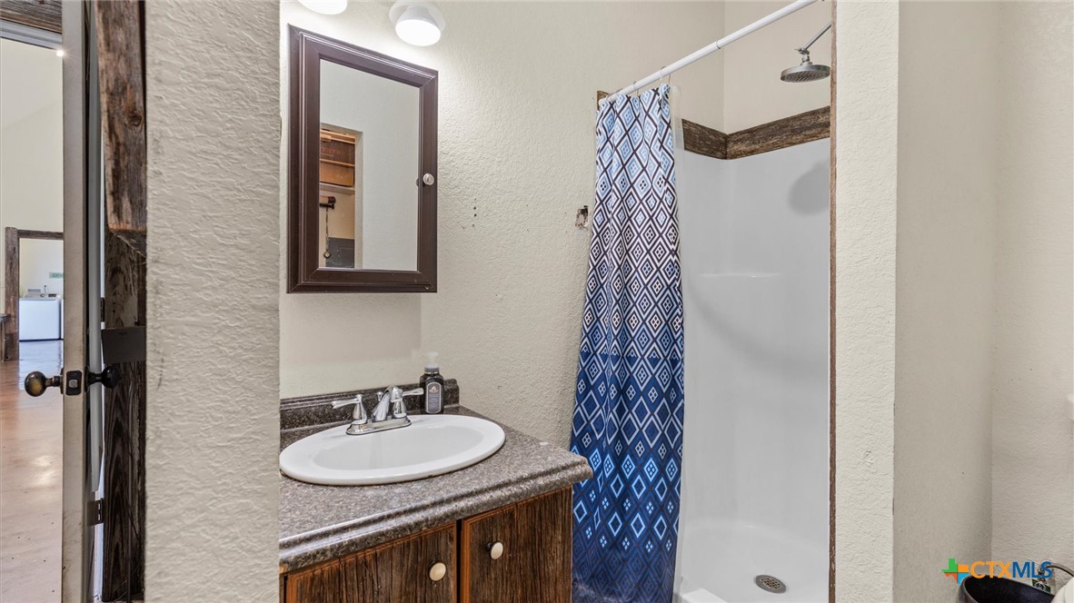 707 Creek Road Property Photo 15