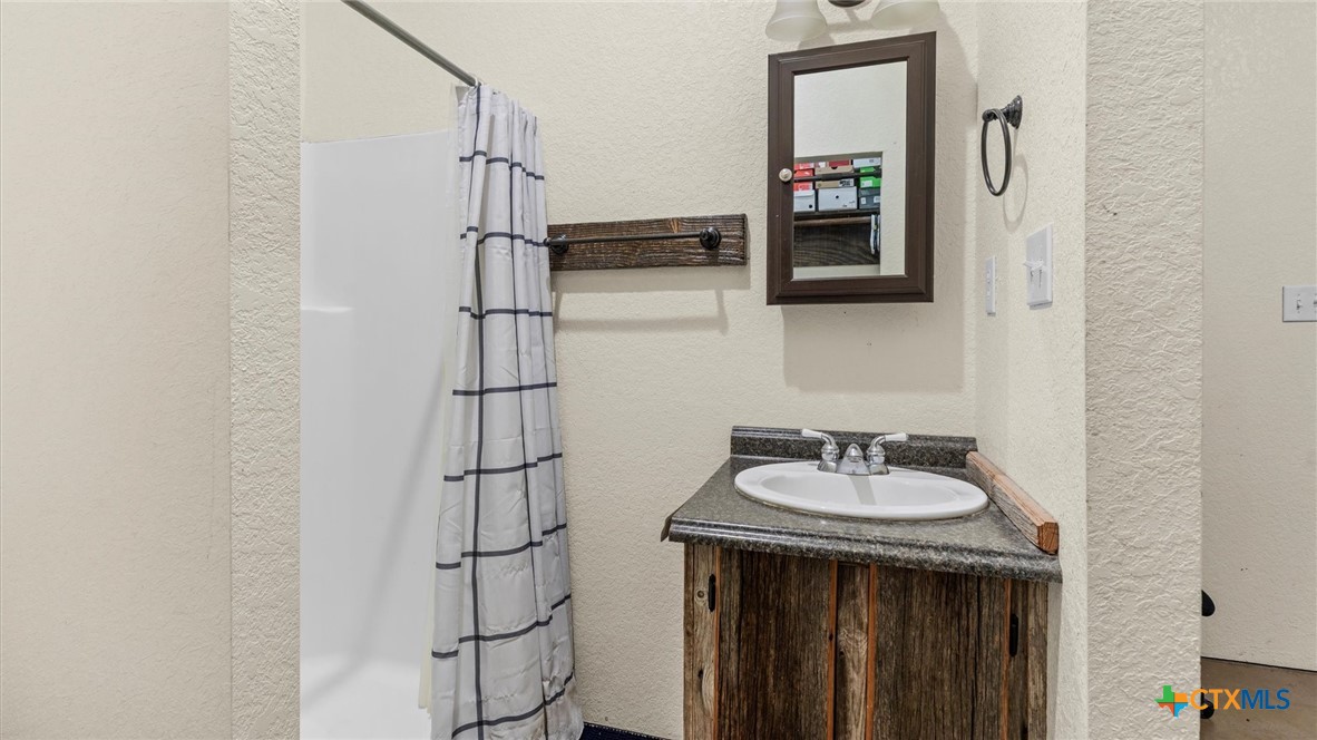 707 Creek Road Property Photo 17