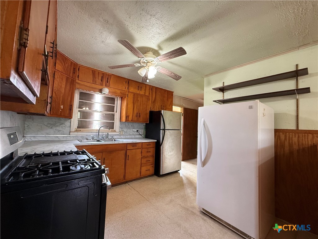 105 Sanders Street Property Photo 22