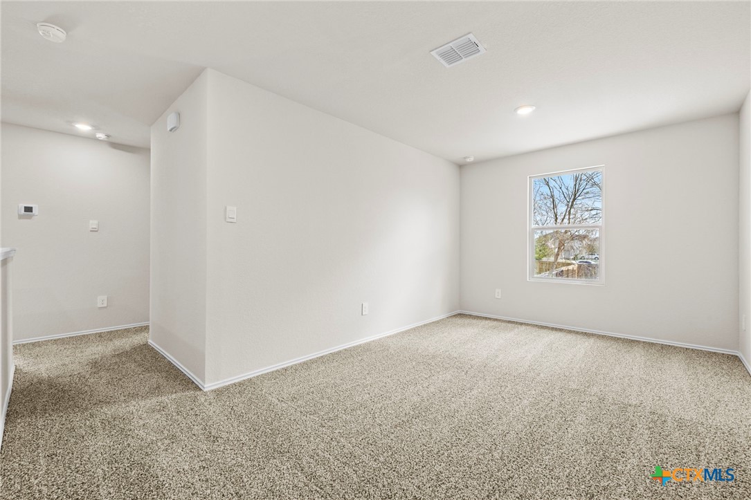 742 Jennifer Way Property Photo 13