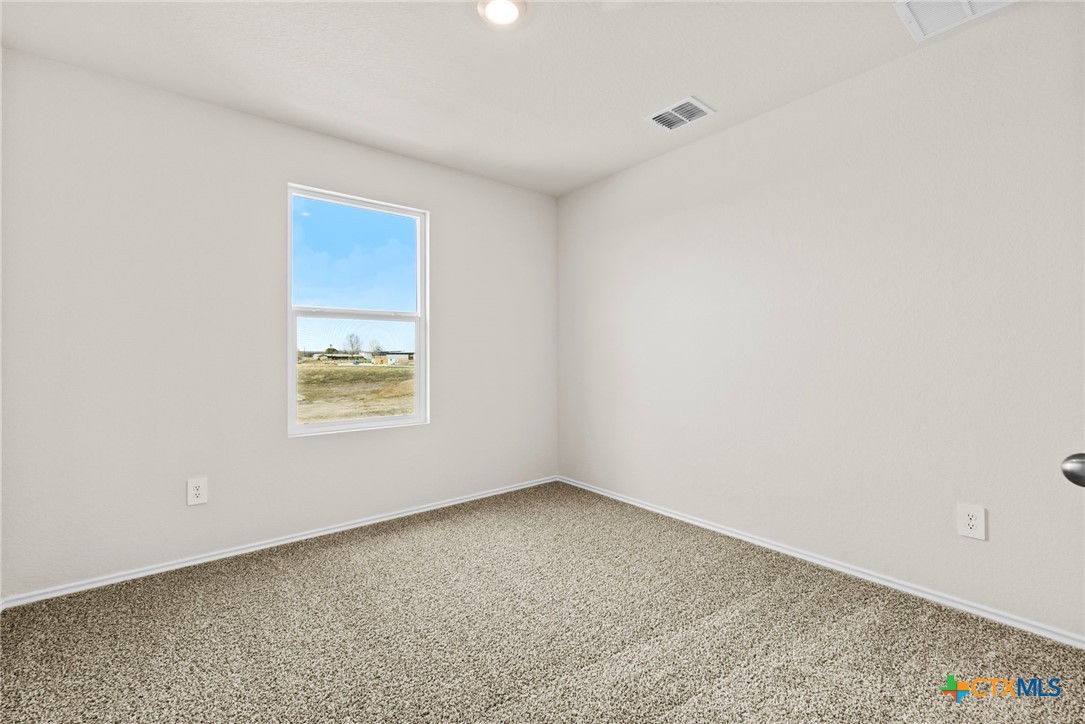 742 Jennifer Way Property Photo 15