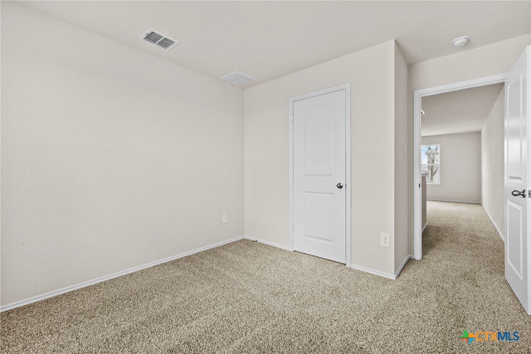 742 Jennifer Way Property Photo 16