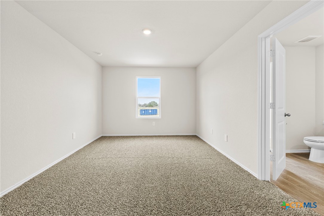 742 Jennifer Way Property Photo 23