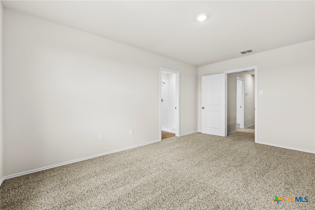 742 Jennifer Way Property Photo 24