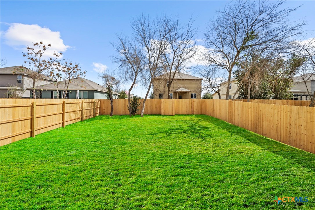 742 Jennifer Way Property Photo 28
