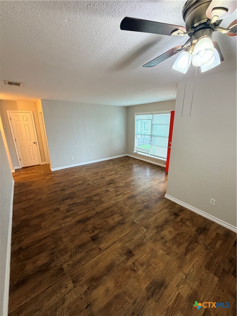 208 Uhland Road 3 Property Photo 4