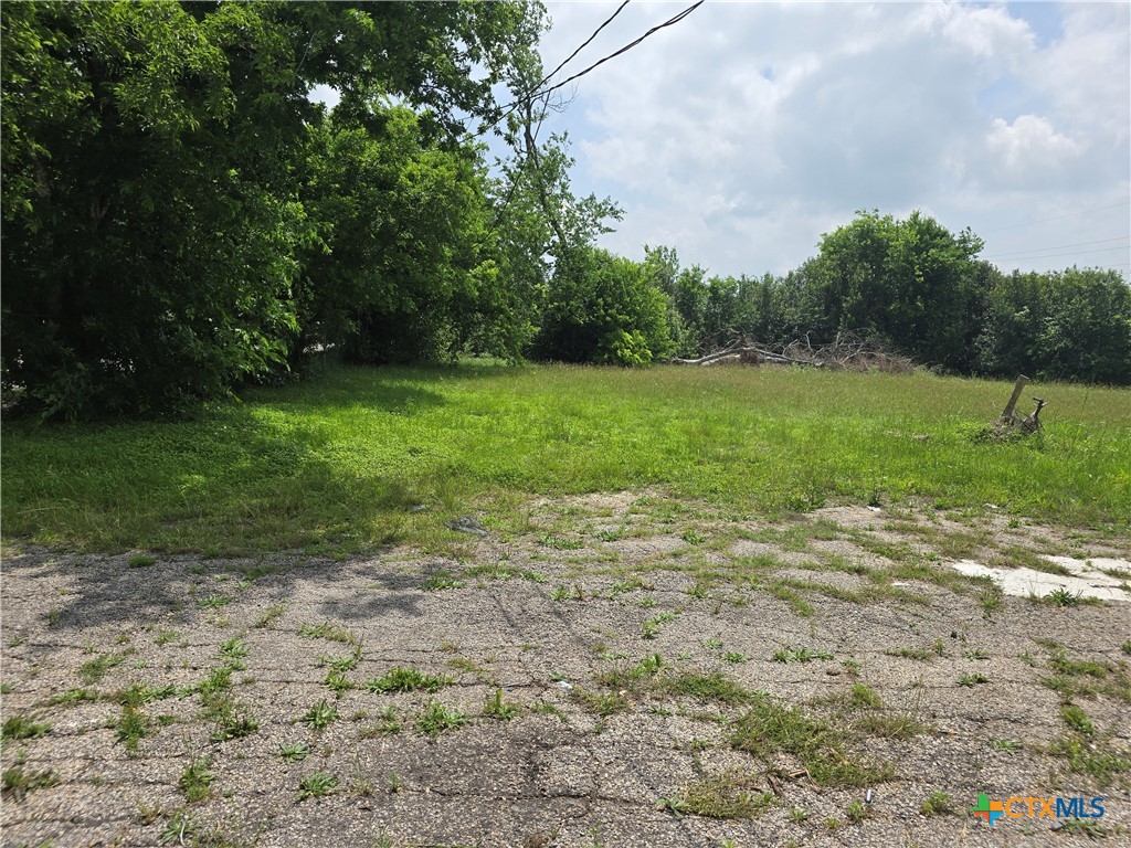 1507 E Avenue E Property Photo 6