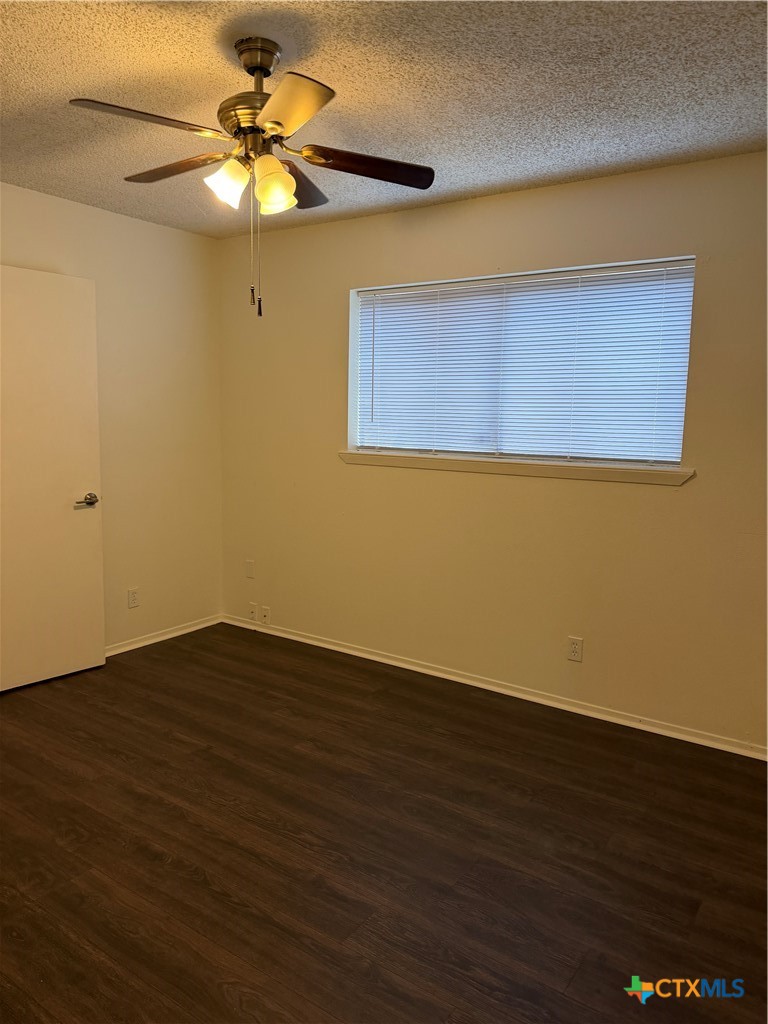 1513 Shannon Circle Property Photo 6