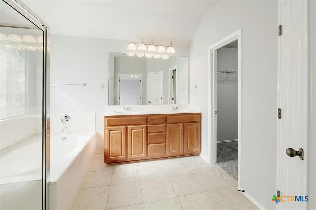 1116 Wigwam Property Photo 10