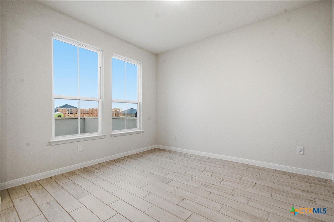 505 Avery Street Property Photo 18