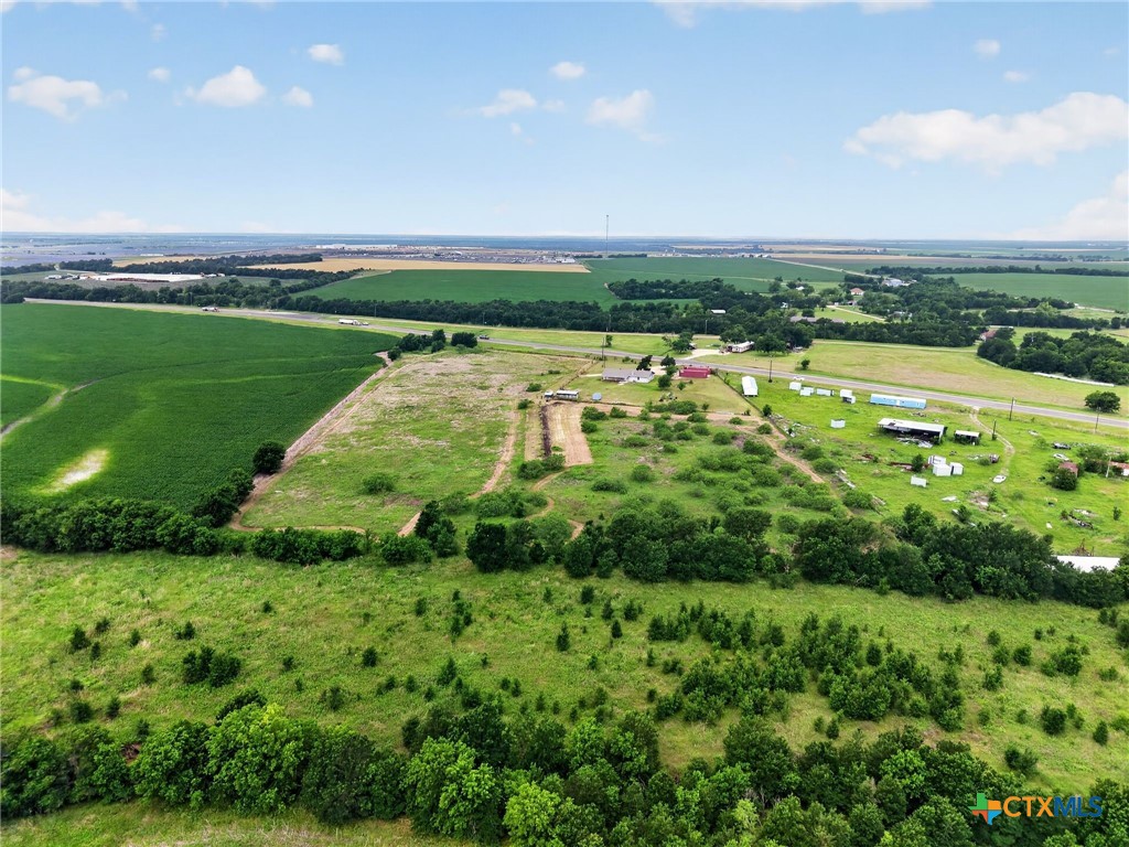9406 N Highway 77 Property Photo 16