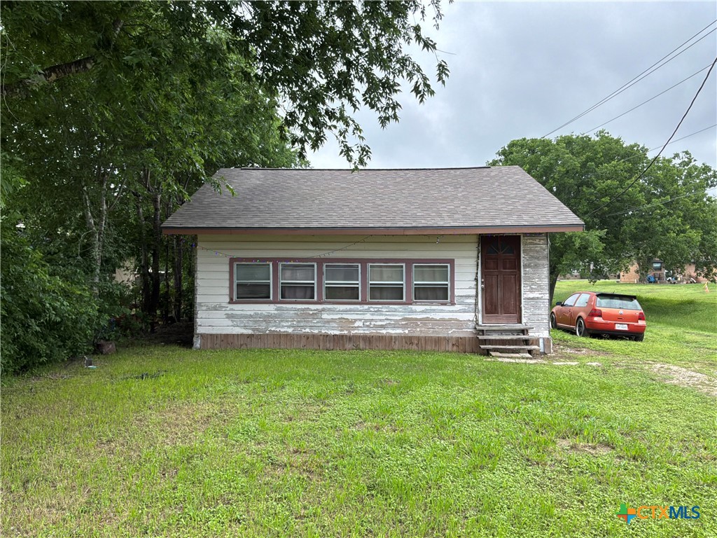 601 E 5th Street Property Photo 1