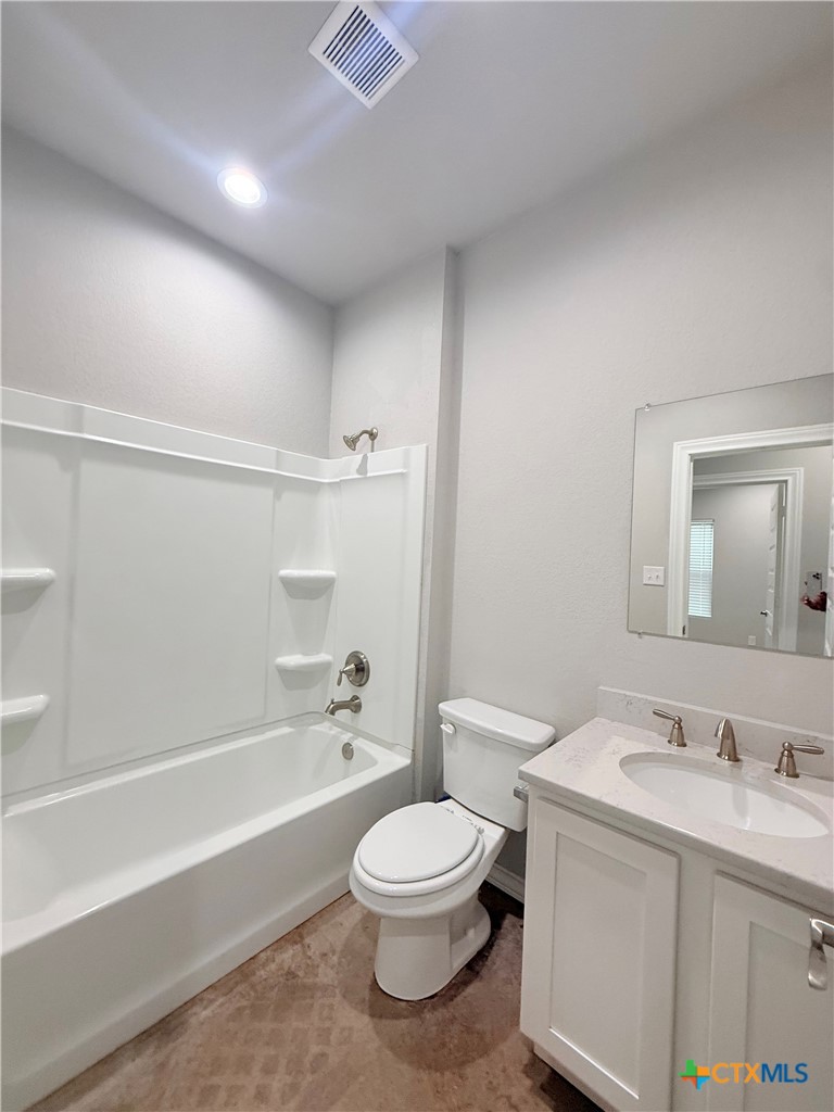 607 E Martindale Road B Property Photo 5