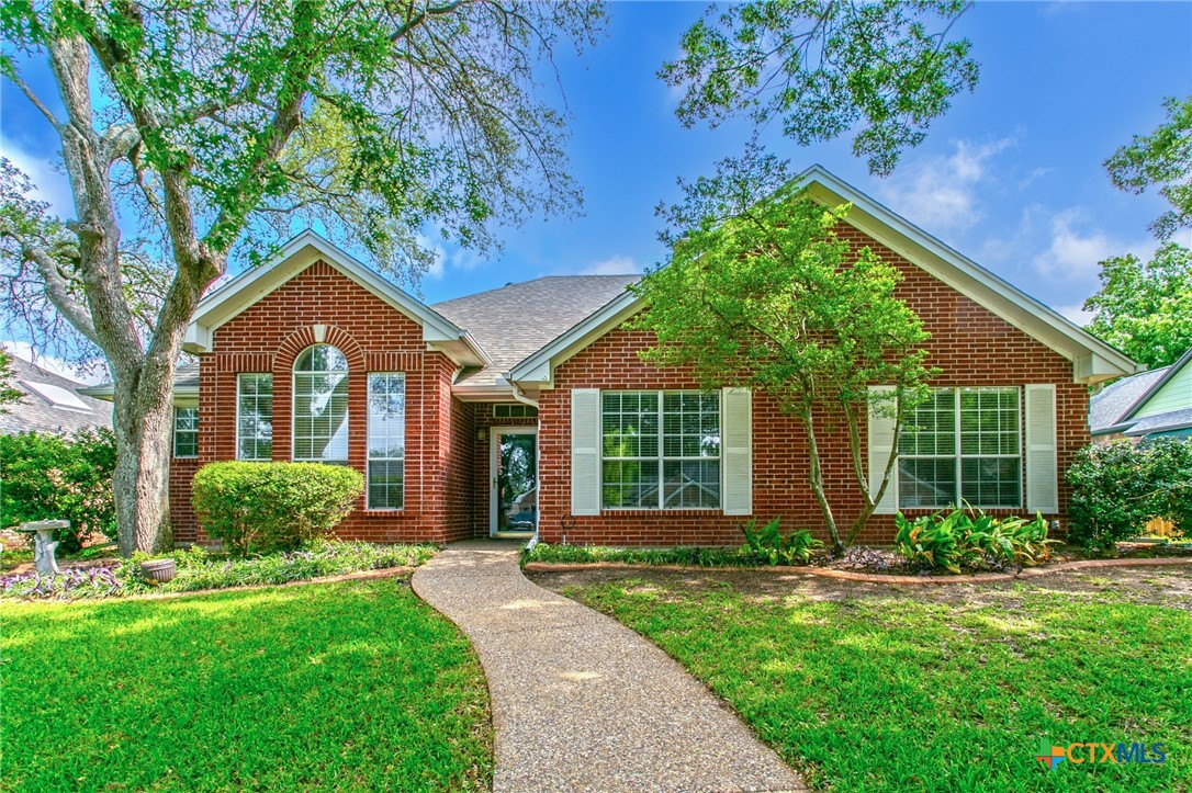 2802 Stratford Drive Property Photo