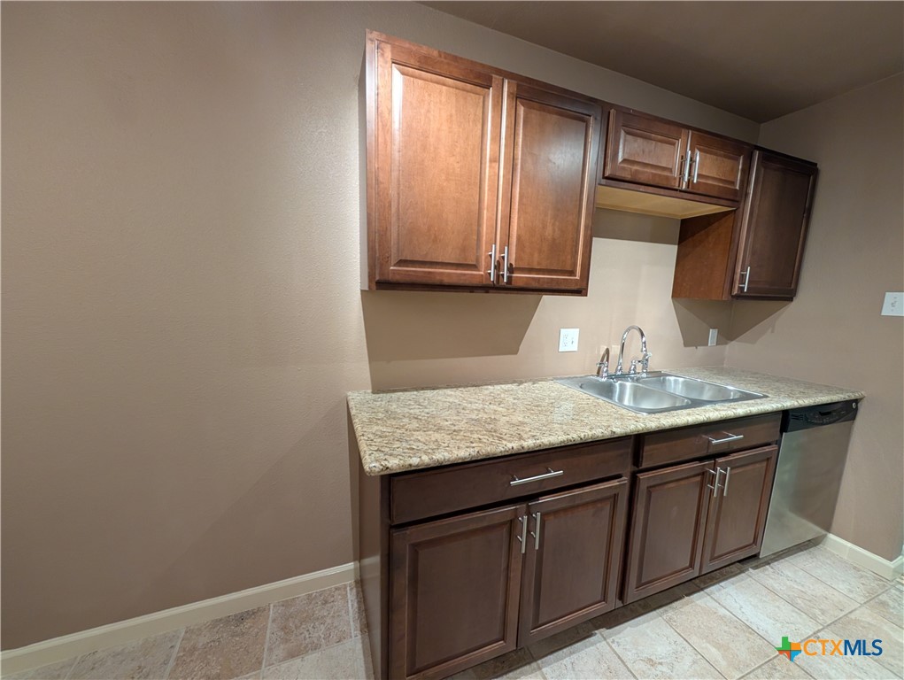 551 Terminal Loop Road D5 Property Photo 4