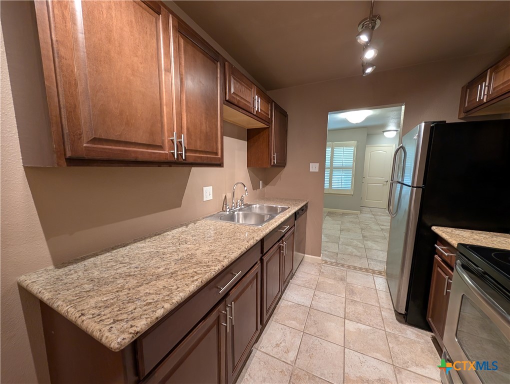 551 Terminal Loop Road D5 Property Photo 5
