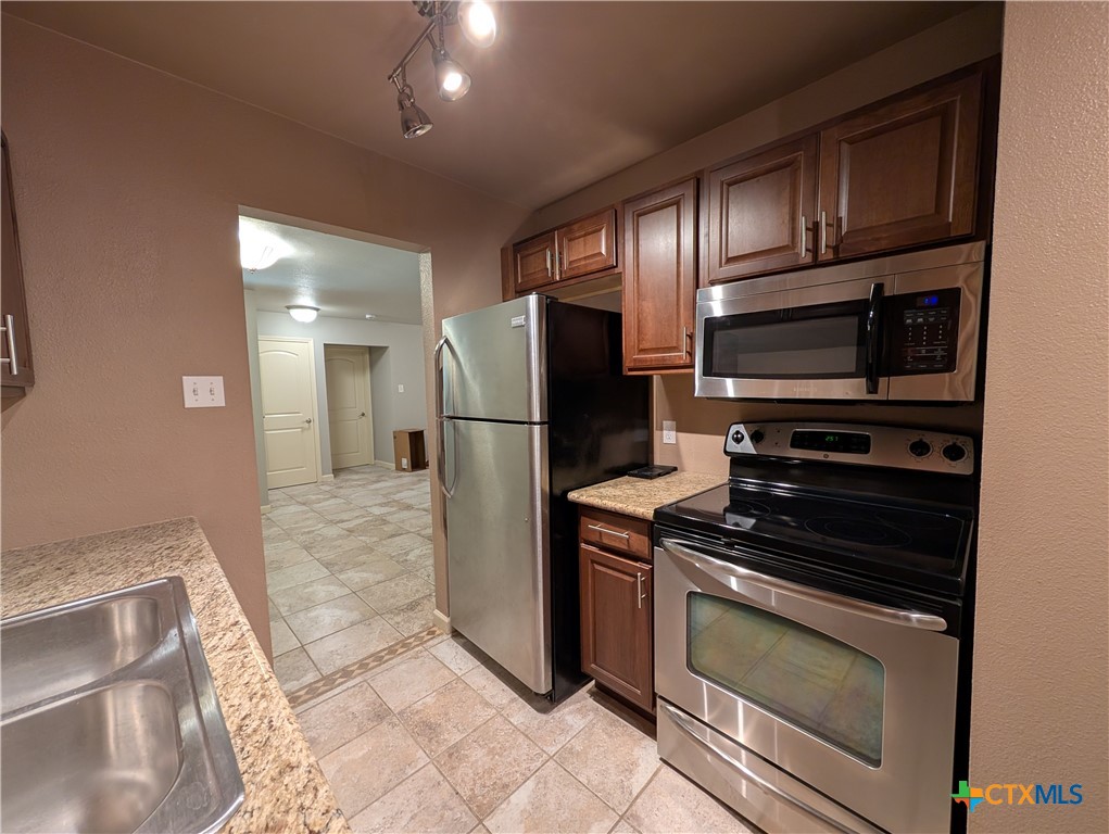551 Terminal Loop Road D5 Property Photo 6