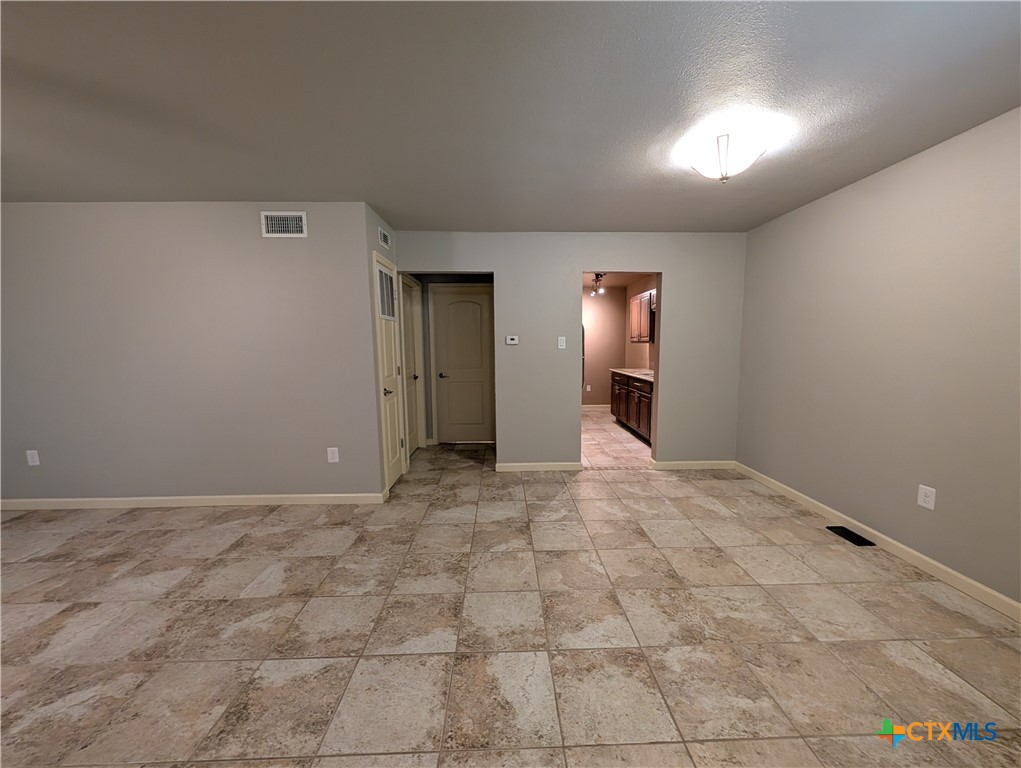 551 Terminal Loop Road D5 Property Photo 12