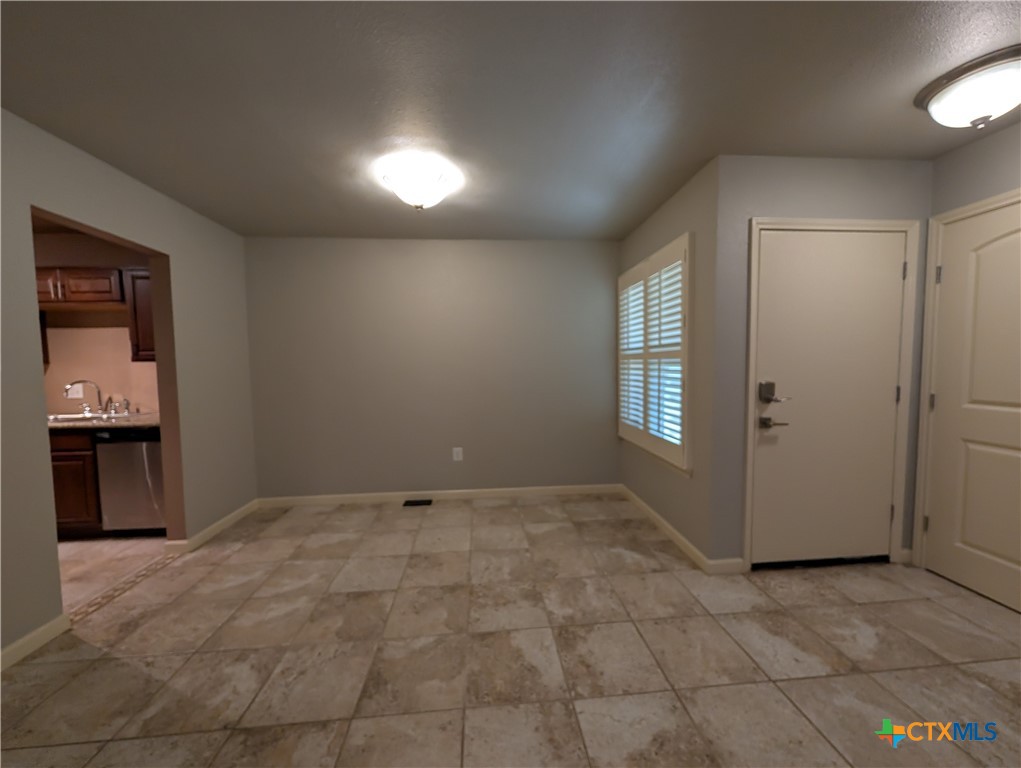 551 Terminal Loop Road D5 Property Photo 14