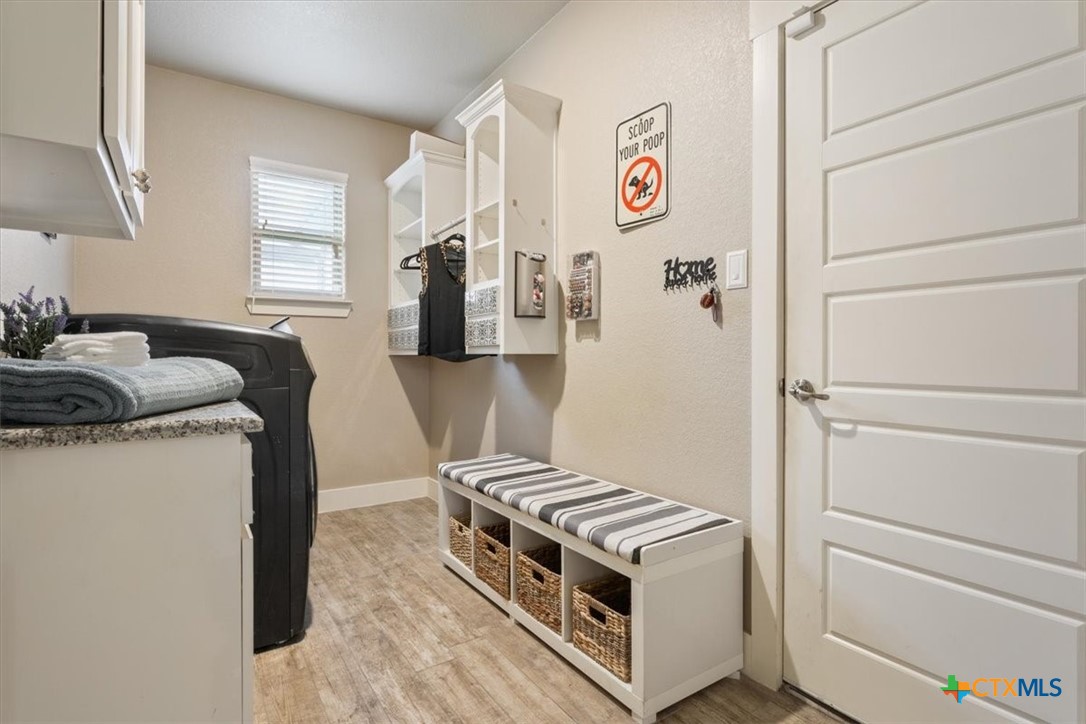2306 Wooster Street Property Photo 19