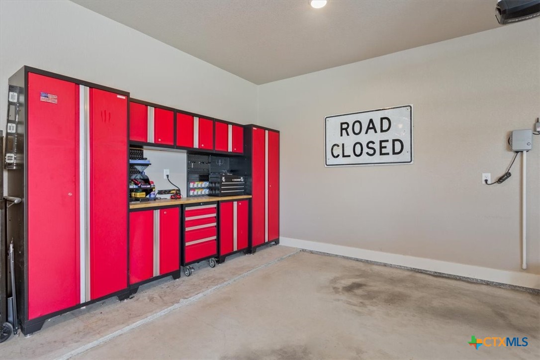 2306 Wooster Street Property Photo 25