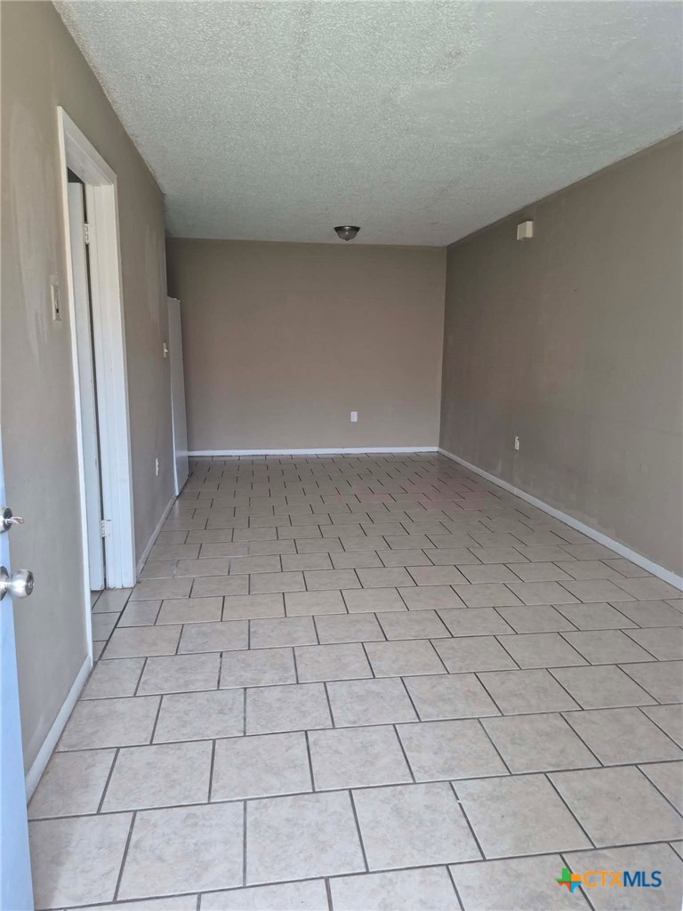 603 Sunset Lane A-f Property Photo 6